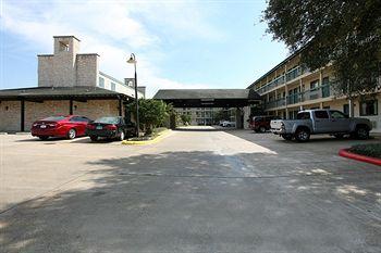 Amerihome Inn & Suites Houston Airport North 외부 사진