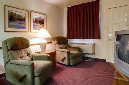 Amerihome Inn & Suites Houston Airport North 외부 사진